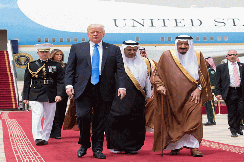 ترامب يُبدي دعمه للملك سلمان وولي العهد السعودي